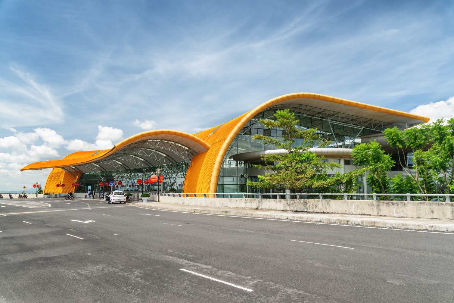 Lien Khuong International Airport