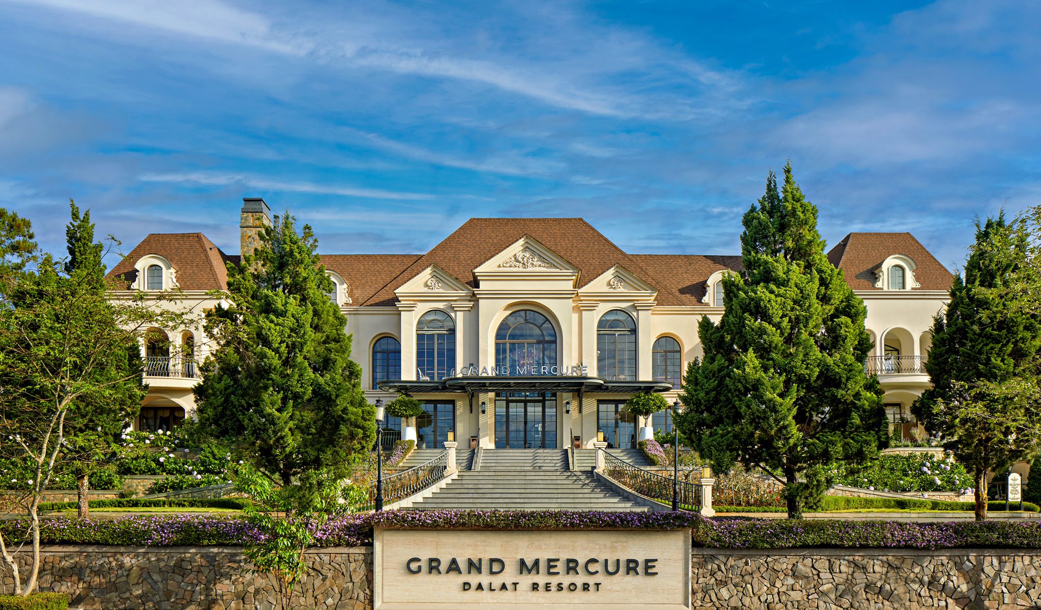 Grand Mercure Dalat Resort - 5-star luxury resort in Vietnam