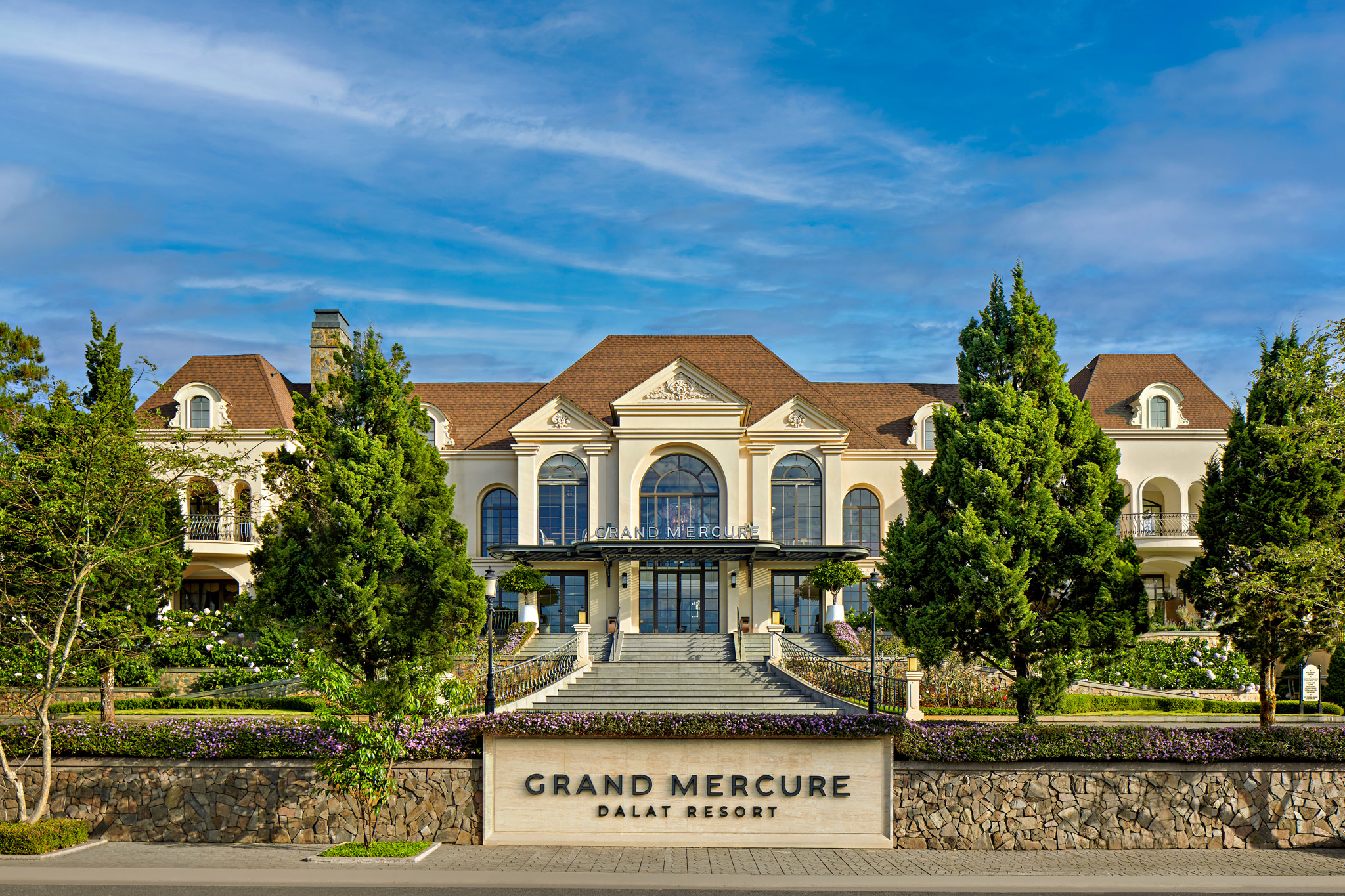 Grand Mercure Dalat Resort - 5-star luxury resort in Vietnam