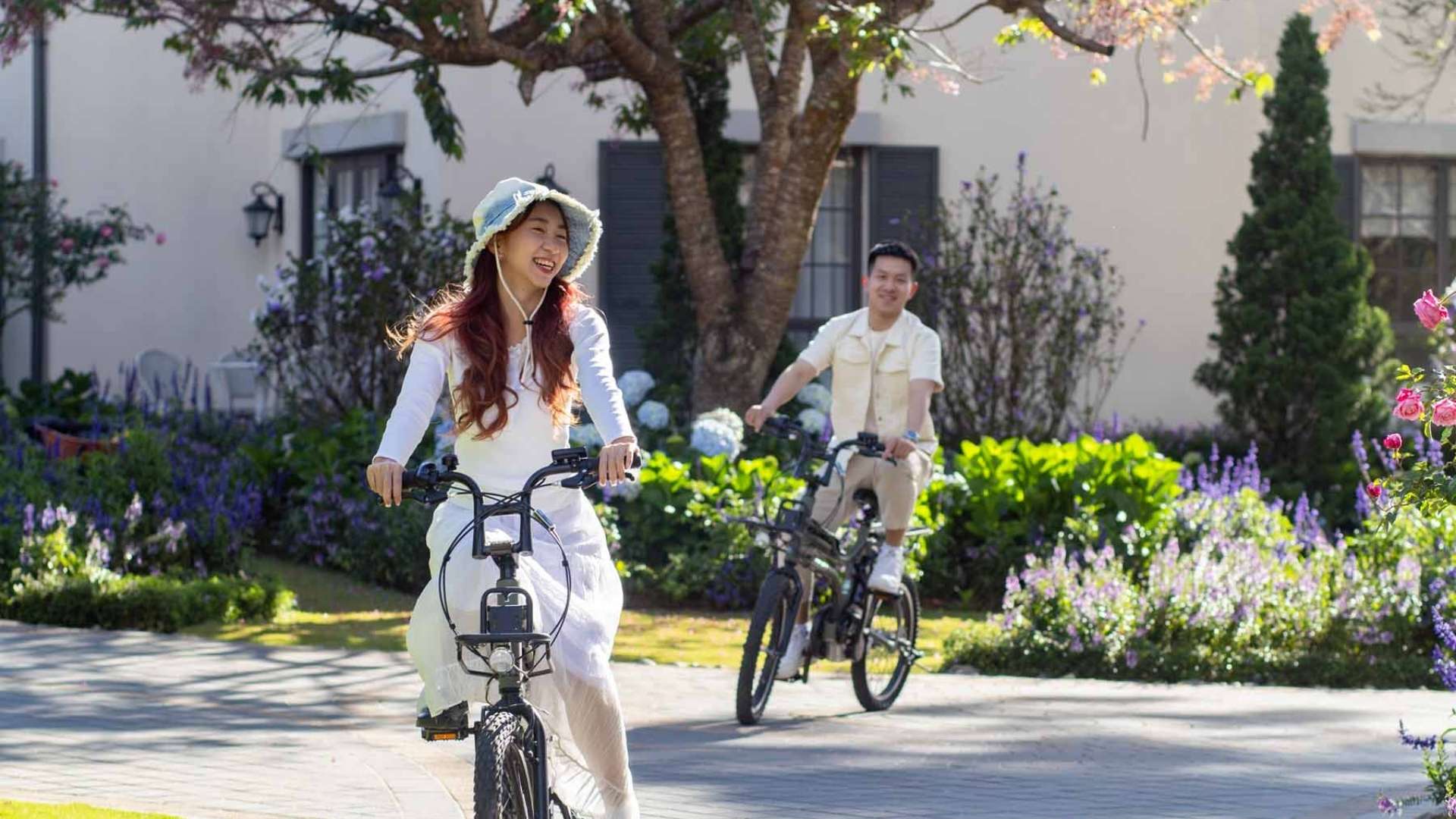 Trải nghiệm đạp xe điện tại Grand Mercure Dalat Resort