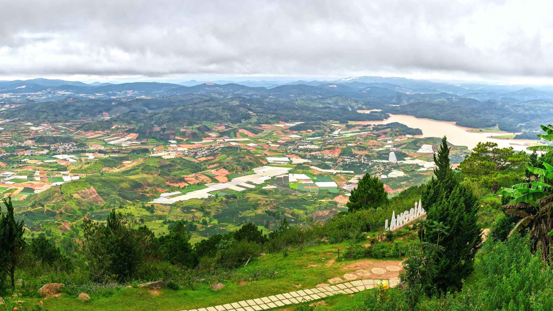 Khám phá các điểm ngắm cảnh trên Núi Langbiang